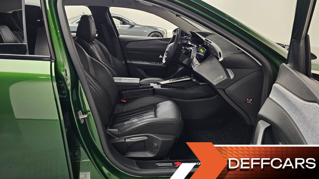 Peugeot 308 1.5 BlueHDi Allure купить на сайте DeffCars