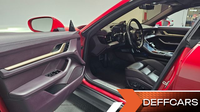 Porsche TAYCAN 4S купить на сайте DeffCars