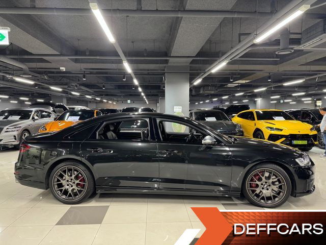 Audi S8 4.0 TFSI Quattro LWB купить на сайте DeffCars