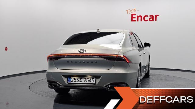 Hyundai GRANDEUR 2.5 Calligraphy купить на сайте DeffCars