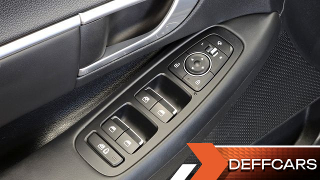 Hyundai SONATA 2.0 Premium Family купить на сайте DeffCars