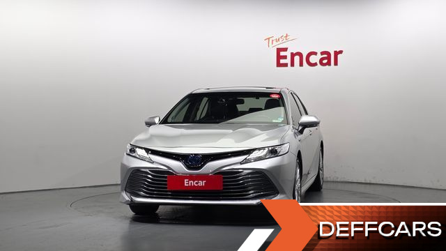 Toyota CAMRY 2.5 XLE Hybrid купить на сайте DeffCars