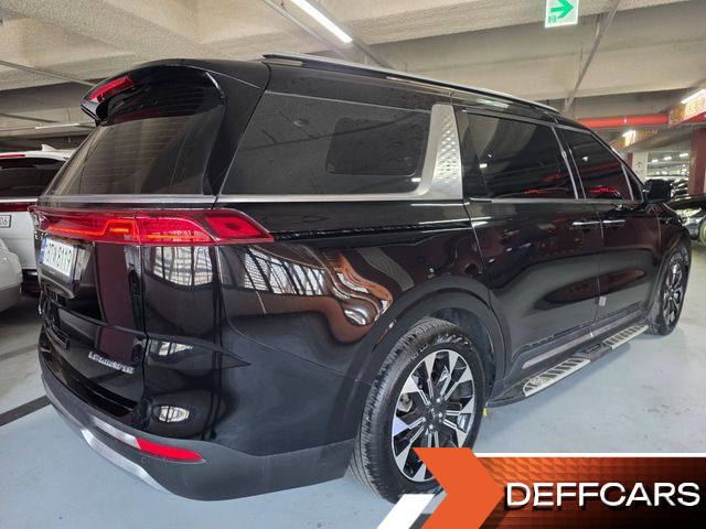 Kia CARNIVAL 7-Seater Signature купить на сайте DeffCars