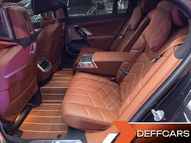 BMW 7-SERIES 740i sDrive M Sport купить на сайте DeffCars