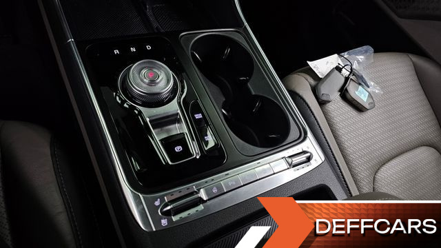 Kia CARNIVAL 9-Seater Signature купить на сайте DeffCars