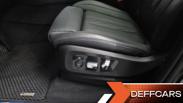 BMW X7 xDrive 40i Design Pure Excellence 7-Seater купить на сайте DeffCars