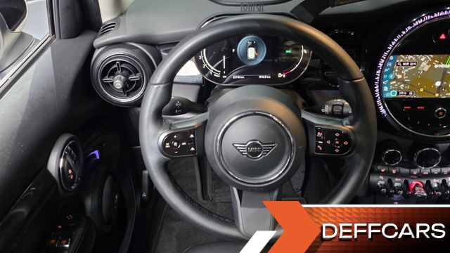 Mini COOPER 5Door Classic Third Generation купить на сайте DeffCars