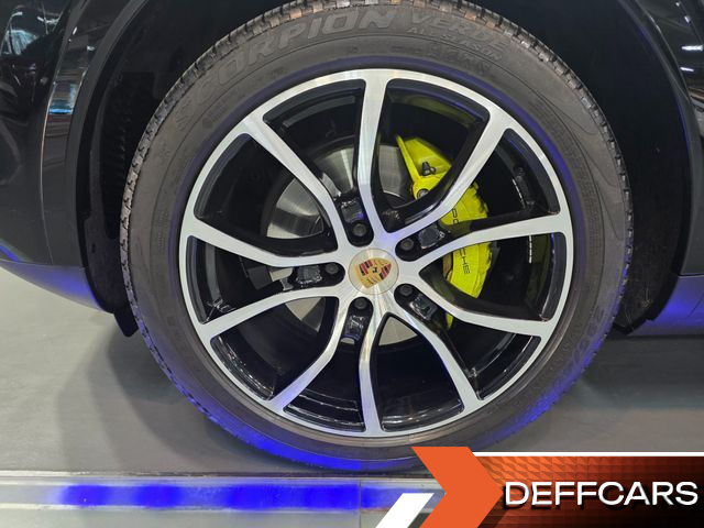 Porsche CAYENNE 3.0 E-HYBRID PLATINUM EDITION купить на сайте DeffCars