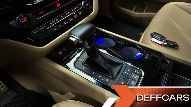 Kia CARNIVAL Gasoline 7-seater Hi-Limousine President купить на сайте DeffCars