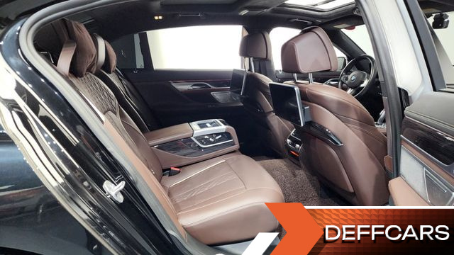 BMW 7-SERIES M760Li xDrive купить на сайте DeffCars