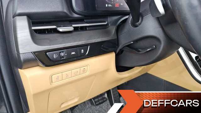 Kia CARNIVAL Gasoline 9-Seater Signature купить на сайте DeffCars