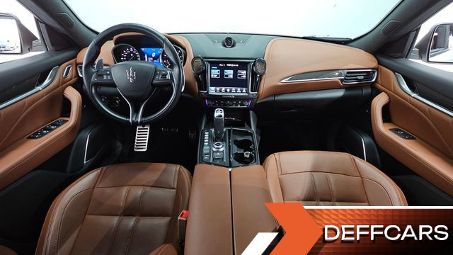 Maserati LEVANTE 3.0 AWD GranSport купить на сайте DeffCars