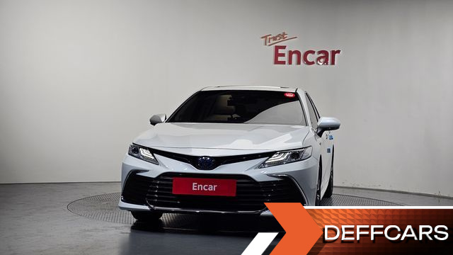 Toyota CAMRY 2.5 XLE Hybrid купить на сайте DeffCars