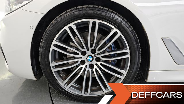 BMW 5-SERIES 530i M Sport Package Plus купить на сайте DeffCars