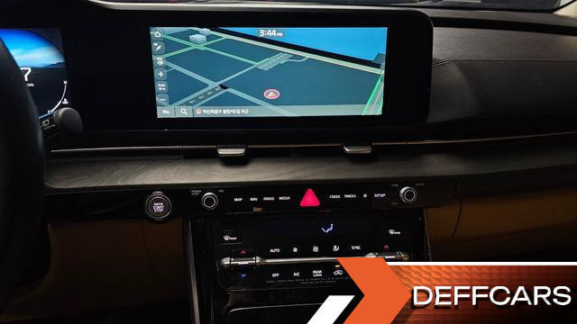 Kia CARNIVAL 9-Seater Noblesse купить на сайте DeffCars