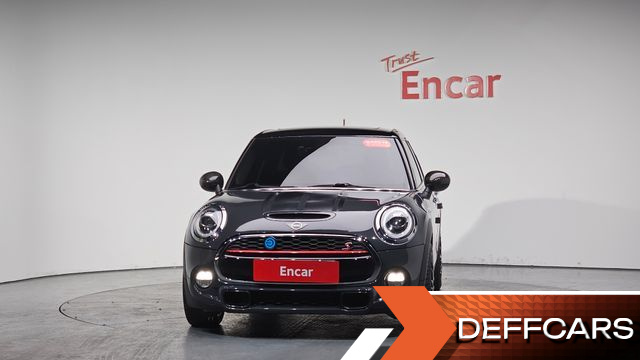 Mini COOPER 5Door Standard 3rd купить на сайте DeffCars