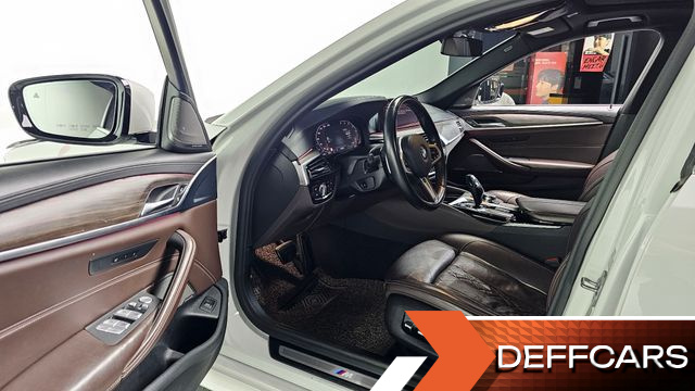 BMW 5-SERIES 520d M Sport Package Plus купить на сайте DeffCars