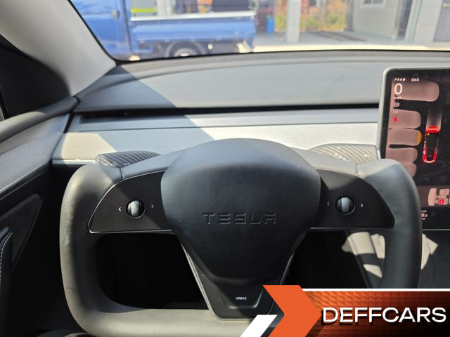 Tesla MODEL Y Long Range AWD купить на сайте DeffCars