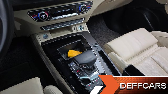 Audi Q5 45 TFSI Quattro Premium купить на сайте DeffCars