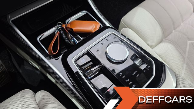 BMW I7 M70 xDrive M Performance купить на сайте DeffCars