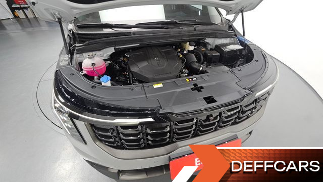 Kia CARNIVAL 7-Seater Gravity купить на сайте DeffCars