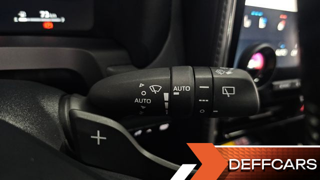 Toyota ALPHARD 2.5 HEV Executive AWD купить на сайте DeffCars