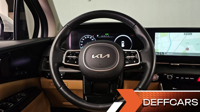 Kia CARNIVAL Gasoline 9-Seater Signature купить на сайте DeffCars