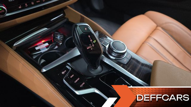 BMW 5-SERIES 520i M Sport купить на сайте DeffCars