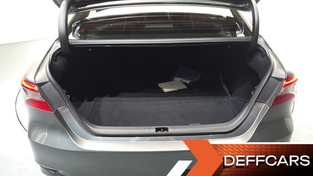 Toyota CAMRY 2.5 LE Hybrid купить на сайте DeffCars