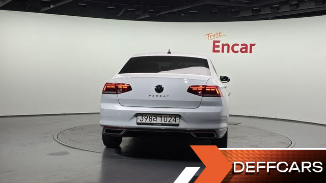 Volkswagen PASSAT 2.0 TDI Premium купить на сайте DeffCars