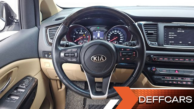 Kia CARNIVAL 9-Seater Noblesse купить на сайте DeffCars