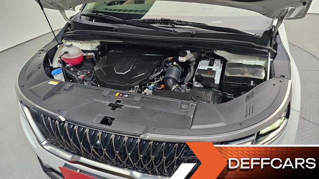 Kia CARNIVAL 9-Seater Signature купить на сайте DeffCars