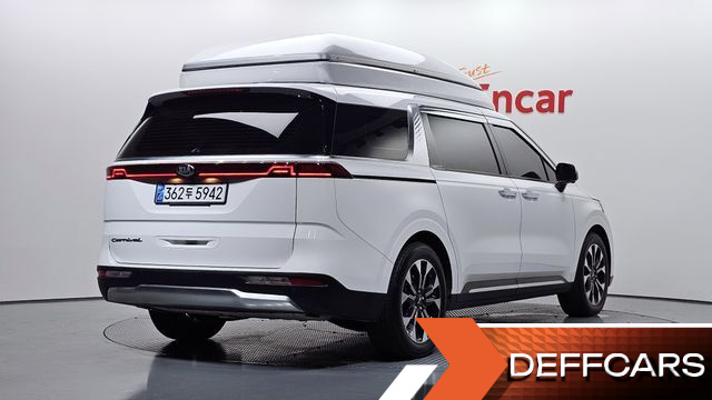 Kia CARNIVAL 9-Seater Signature купить на сайте DeffCars