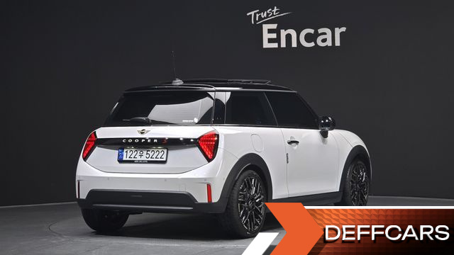 Mini COOPER Favoured купить на сайте DeffCars