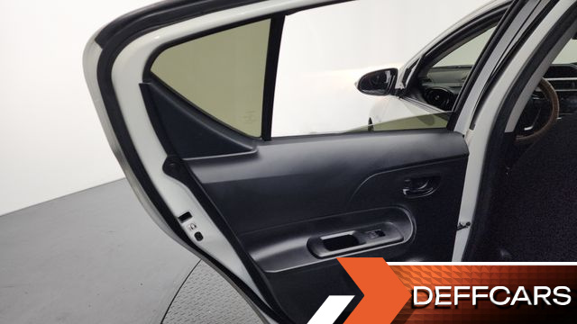Toyota PRIUS 1.5 купить на сайте DeffCars