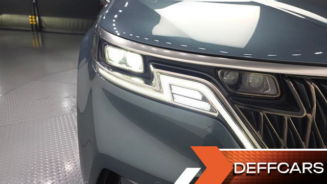 Kia CARNIVAL 7-Seater Signature купить на сайте DeffCars
