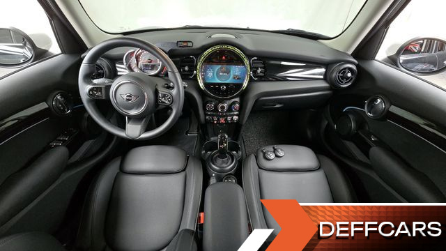 Mini COOPER 5Door Classic Third Generation купить на сайте DeffCars