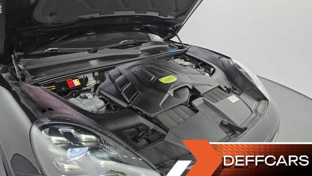 Porsche CAYENNE 3.0 E-HYBRID COUPE PLATINUM EDITION купить на сайте DeffCars