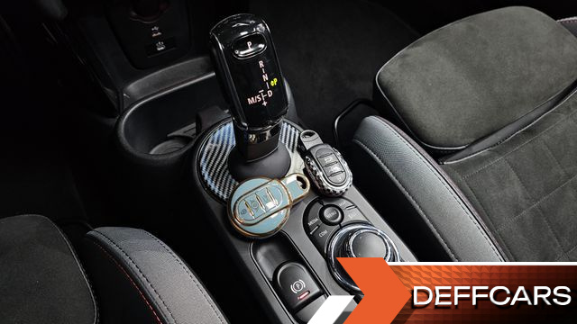 Mini COOPER JCW Pat Moss Edition 3rd купить на сайте DeffCars