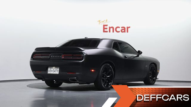 Dodge CHALLENGER 5.7 купить на сайте DeffCars