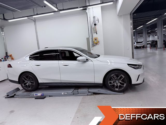 BMW 5-SERIES 530i xDrive купить на сайте DeffCars