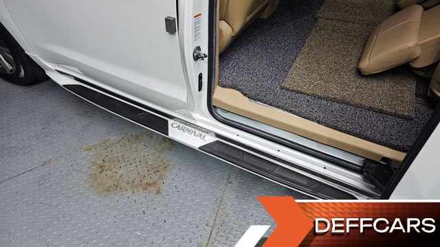 Kia CARNIVAL Gasoline 7-Seater Limousine President купить на сайте DeffCars