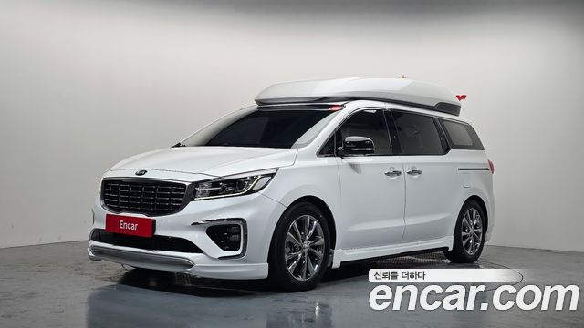 Kia CARNIVAL 9-Seater Hi-Limousine Noblesse Special купить на сайте DeffCars