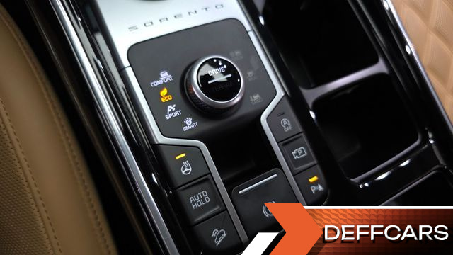 Kia SORENTO Diesel 2.2 4WD Signature купить на сайте DeffCars