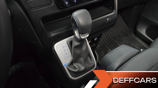 Hyundai STARIA Tourer 11-Seater Modern купить на сайте DeffCars