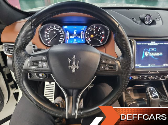 Maserati LEVANTE 3.0 AWD GranSport купить на сайте DeffCars