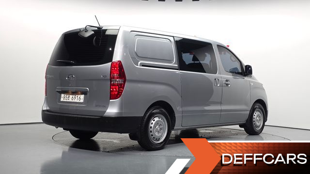 Hyundai STAREX Van 5-Seater Style купить на сайте DeffCars