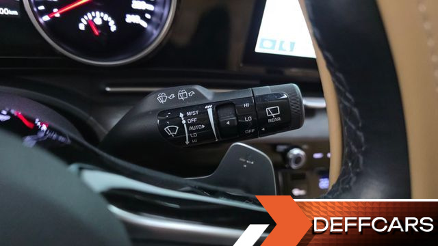Kia CARNIVAL 9-Seater Noblesse купить на сайте DeffCars