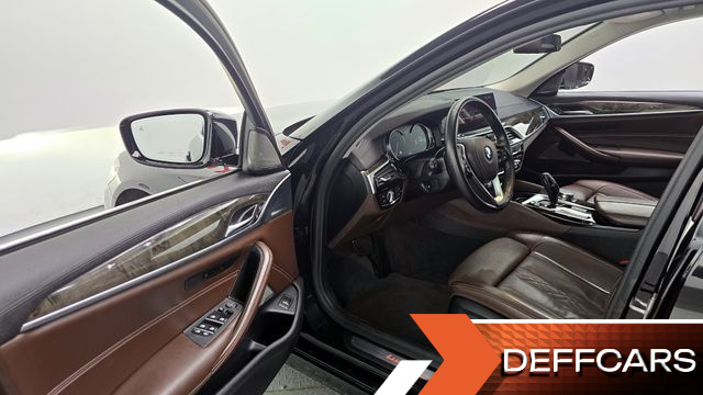 BMW 5-SERIES 530d Luxury Plus купить на сайте DeffCars