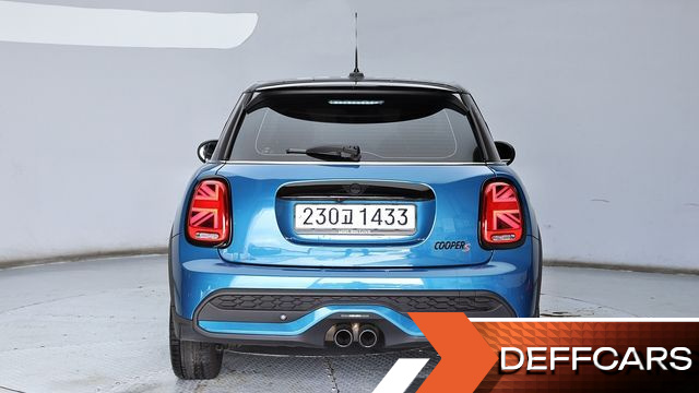 Mini COOPER Classic Launch Pack Third Generation купить на сайте DeffCars